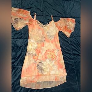 WhiteHouseBlackMarket, Size 2, multicolored